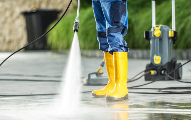 Why Choose Our Certified Pressure Washing Experts for Your Project Needs in Lincolnwood, IL?